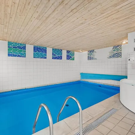 Stunning In Nyborg With Sauna Semesterbostad *